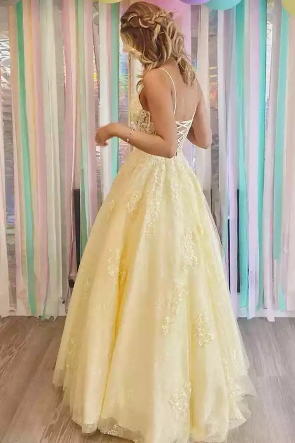 Elegant and charming chiffon A-line V-neck lace decal long formal sleeveless Prom Dresses