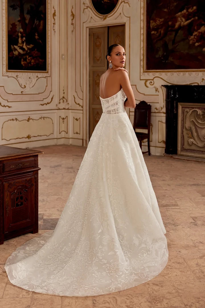 Embroidered Crinkled Organza A-Line Gown Wedding Dresses