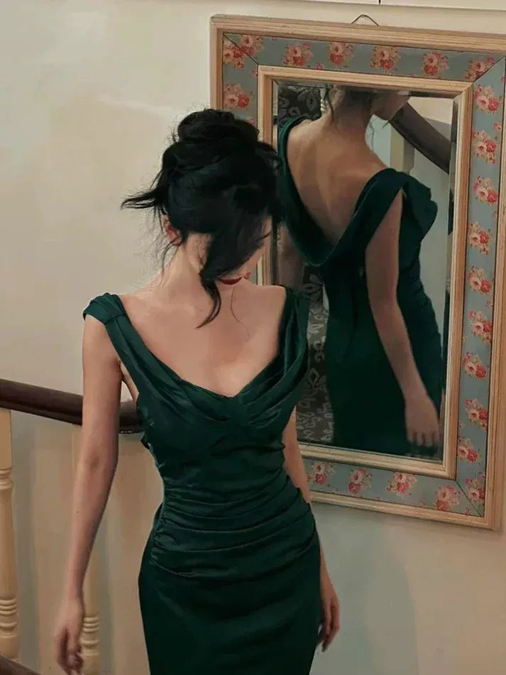 Emerald Green Satin Backless Midi Dress – Ruched Sweetheart Formal Cocktail Gown