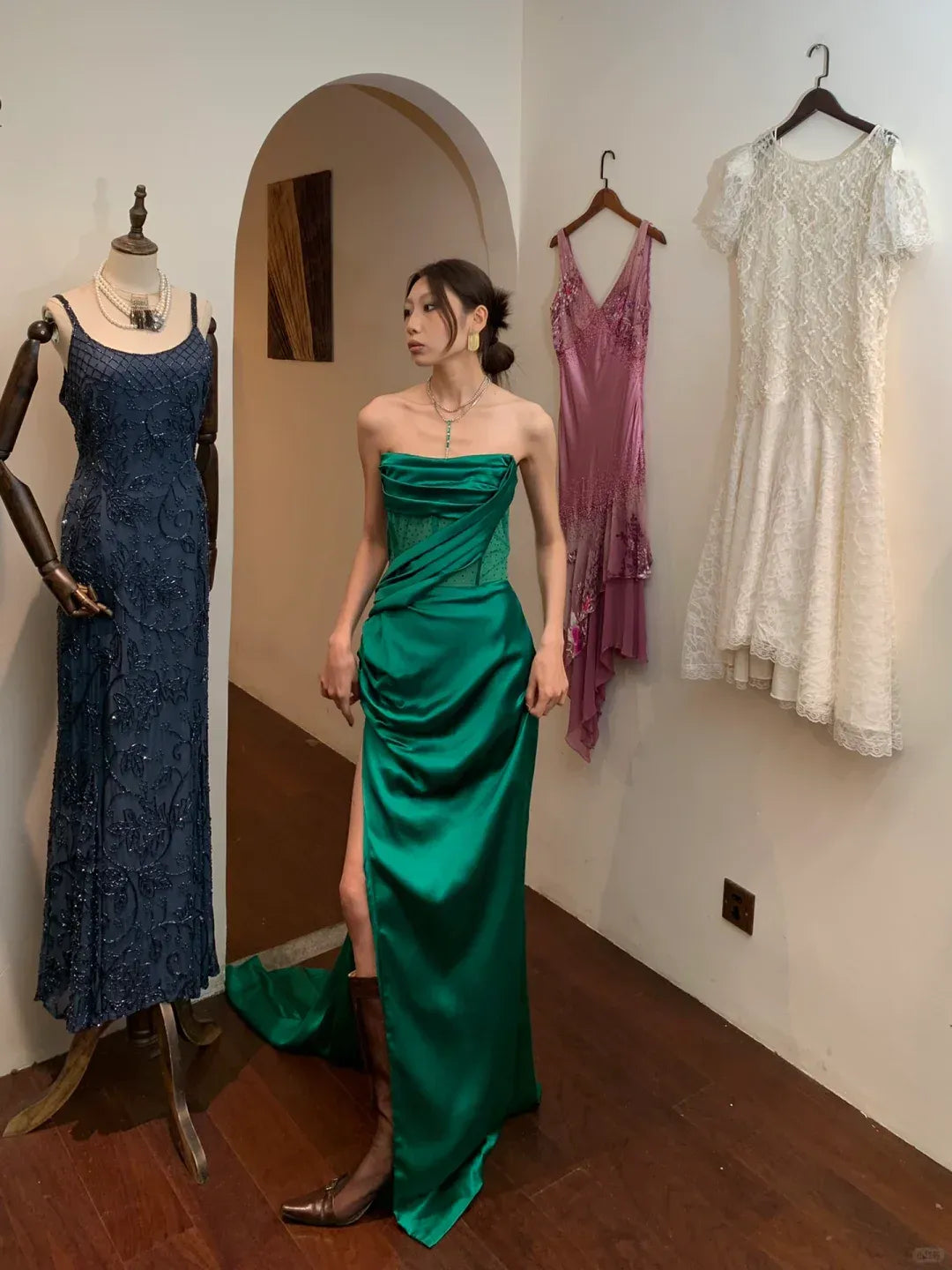 Emerald Green Satin Strapless Gown – Ruched Waist High Slit Formal Dress with Train