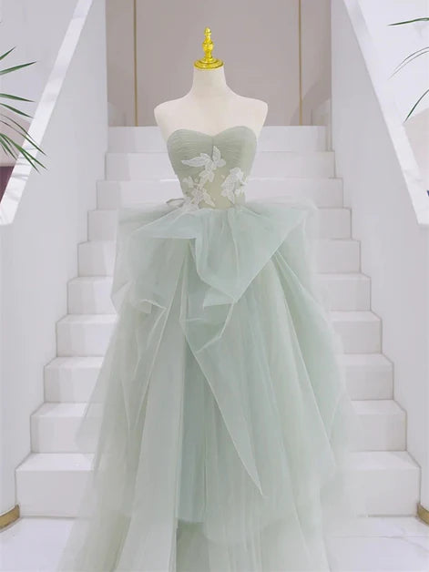 Enchanting Ballgown Strapless Tulle 3D-Butterfly Ruffled Back-Zip Floor-Length Evening Dresses