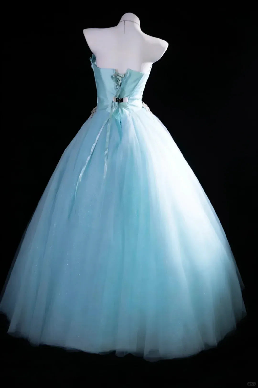 Enchanting A-Line Strapless Crystal-Embellished Sky-Blue Tulle Prom Dresses