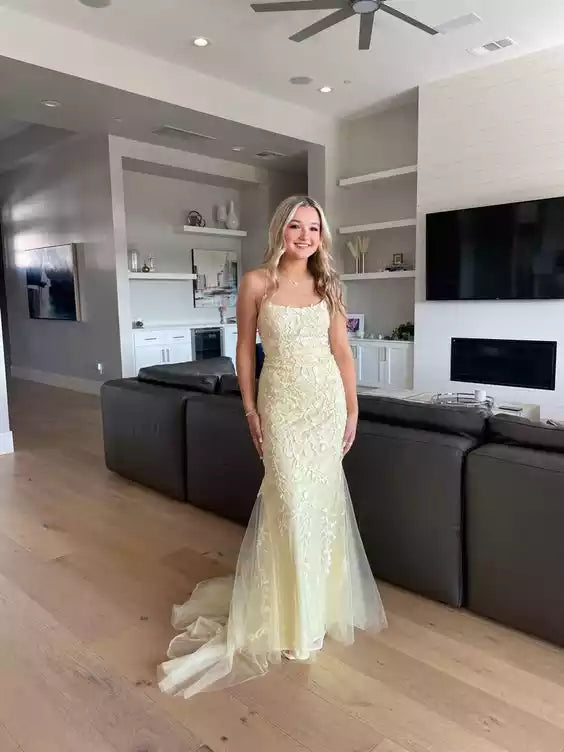 Enchanting Pale Yellow Lace Mermaid Gown with Spaghetti Straps & Cross-Back Lace-Up