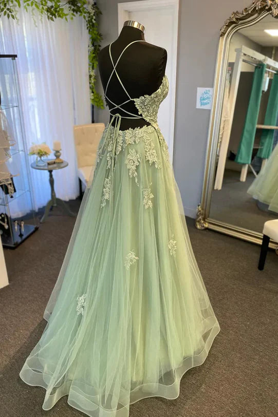 Ethereal A-Line Halter-Neck Floral-Lace Crisscross-Back Floor-Length Evening Dresses