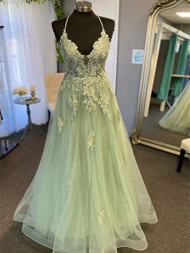 Ethereal A-Line Halter-Neck Floral-Lace Crisscross-Back Floor-Length Evening Dresses