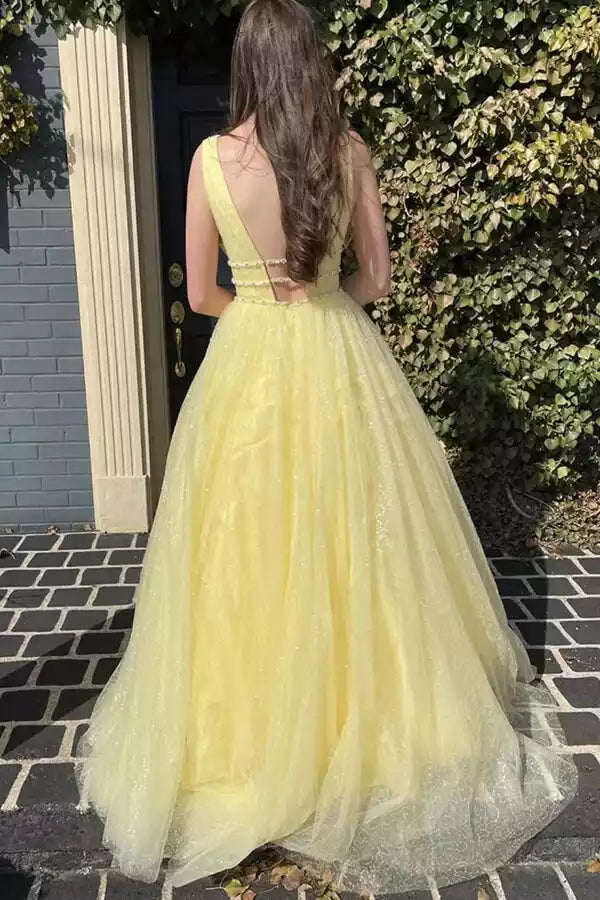 Exquisite and elegant chiffon A-line V-neck natural waistline sleeveless and floor Prom Dresses