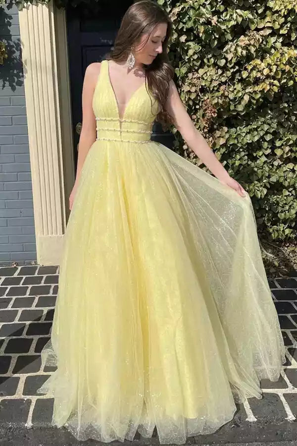 Exquisite and elegant chiffon A-line V-neck natural waistline sleeveless and floor Prom Dresses