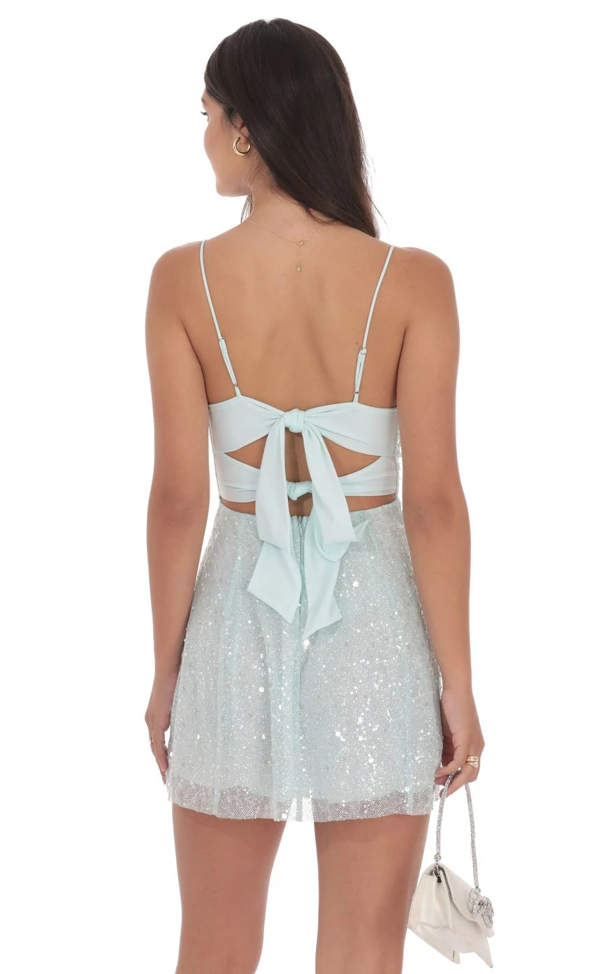 Glamorous A-Line Deep-V-Neck Sleeveless Bow-Back Short Length Homecoming Dresses