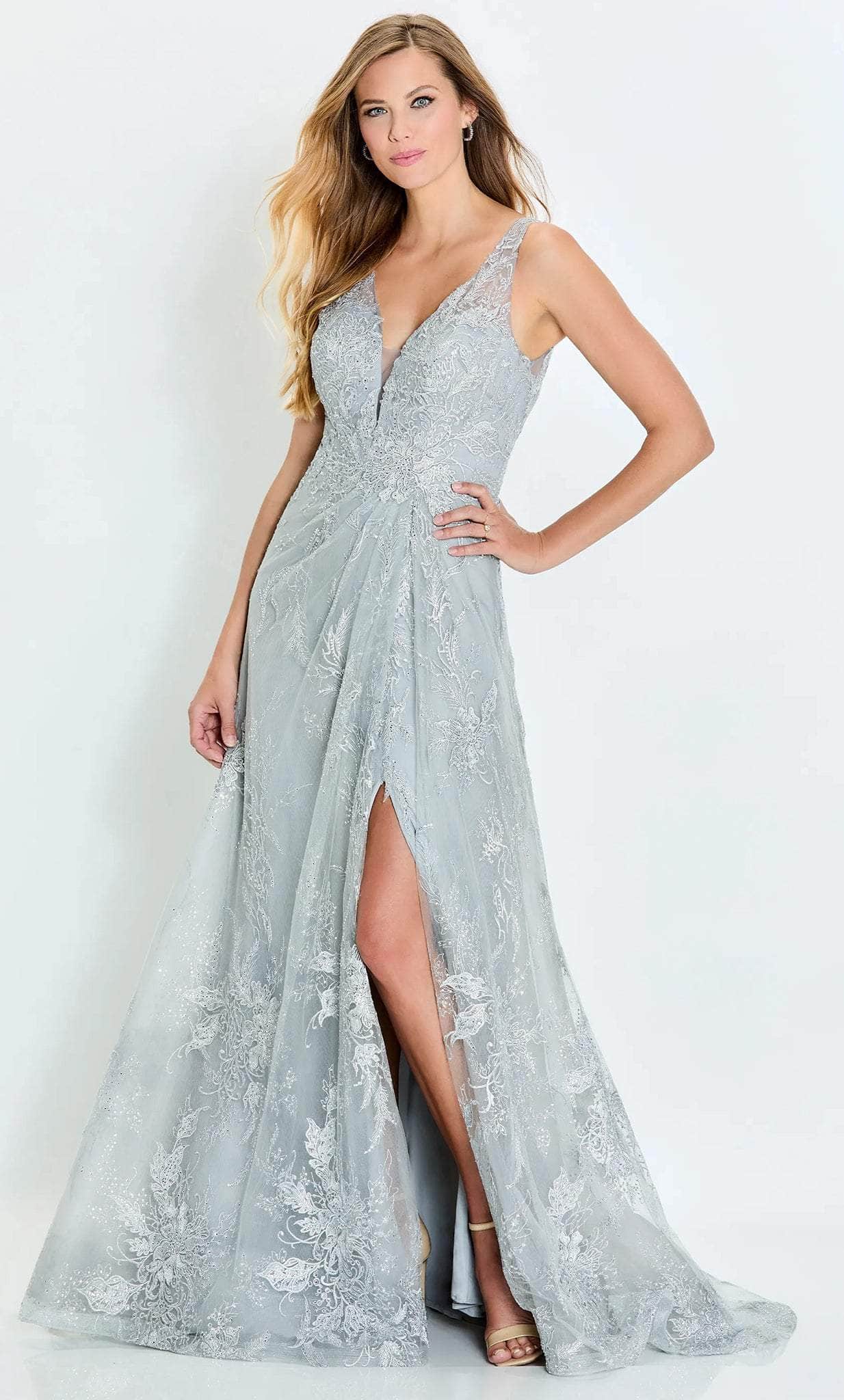 Glamorous A-Line Deep-V-Neck Sleeveless Floral-Lace-Slit-Back Dusty Blue Tulle Floor-Length Mother of the Bride Dresses