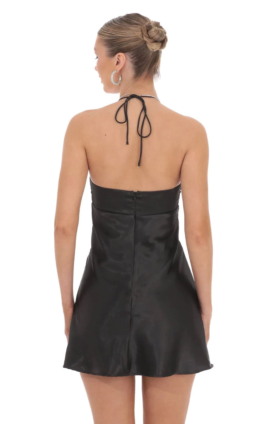 Glamorous A-Line Halter-Neck Sleeveless Tie-Back Short Length Homecoming Dresses