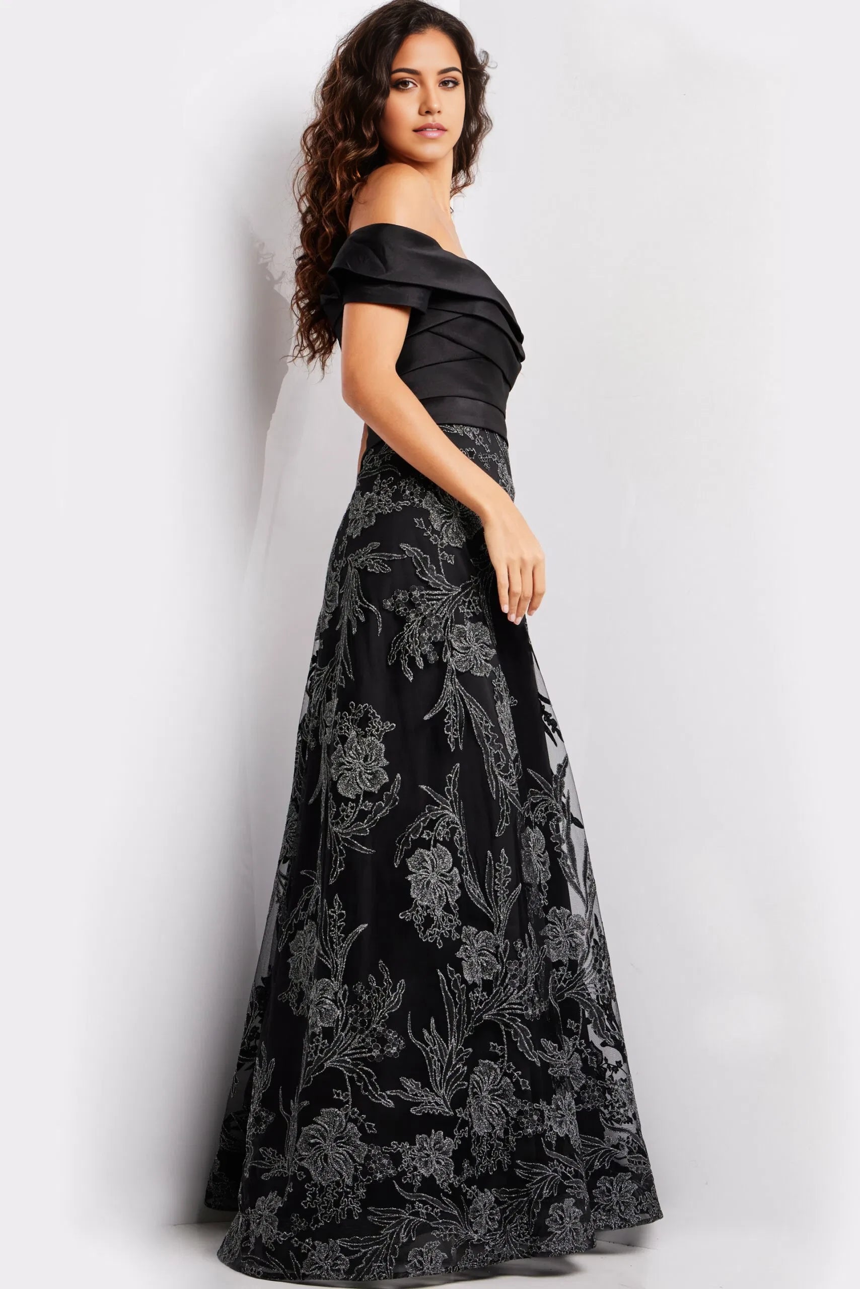 Glamorous A-Line Off-Shoulder Embroidered-Floral Sleeveless Long Length Evening Dresses