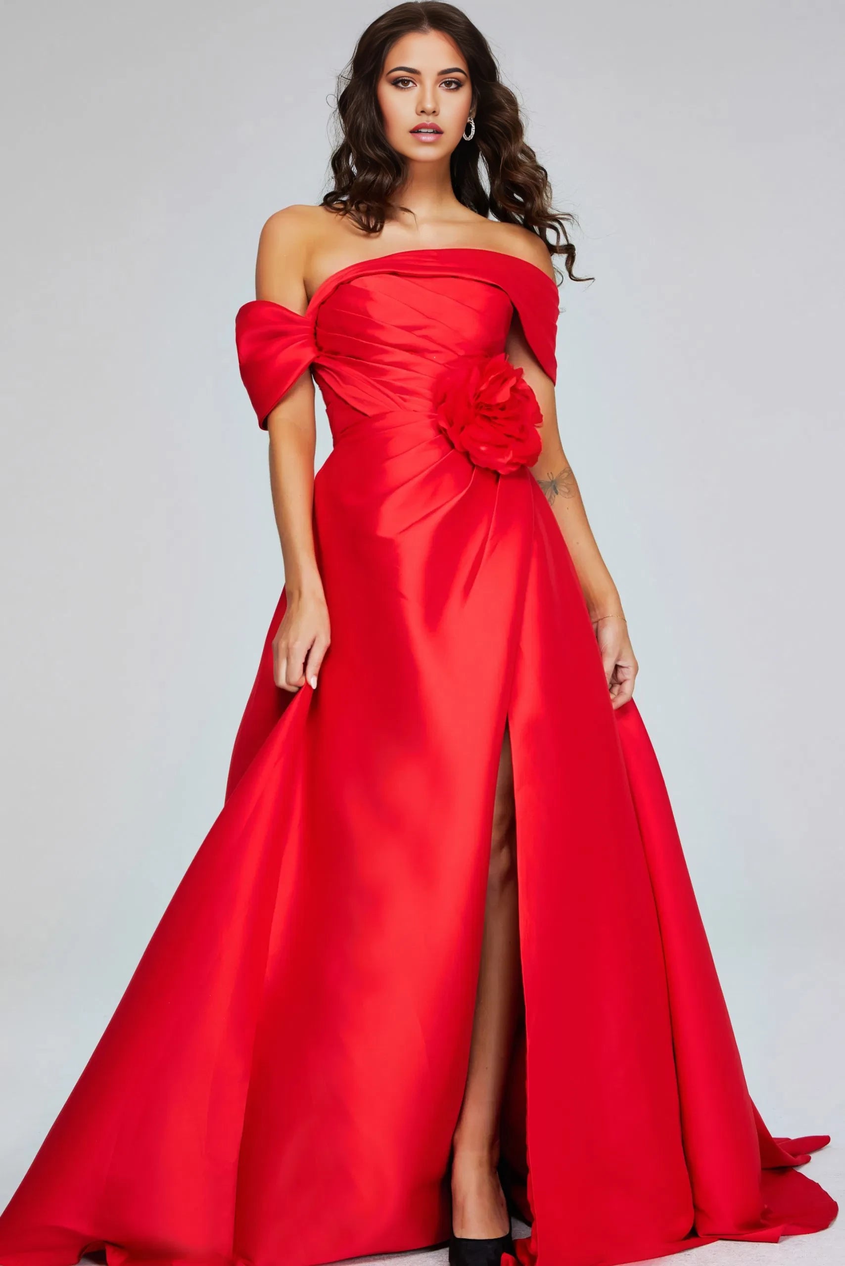 Glamorous Ball Gown Off-Shoulder Floral-Bow-Accent High-Slit Long Length Evening Dresses