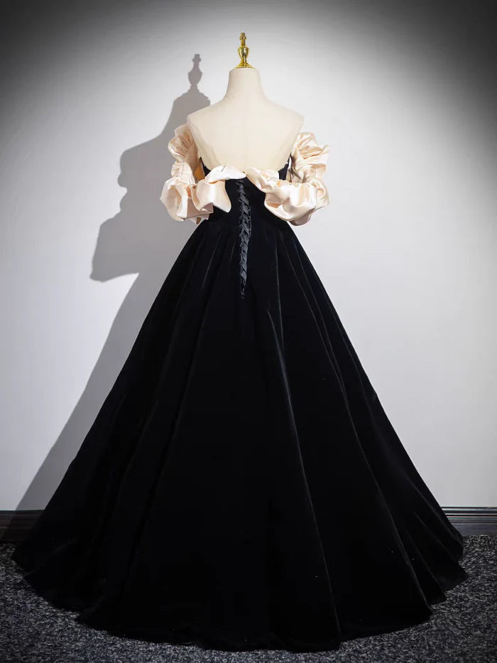 Glamorous Ball Gown Strapless Puff Sleeve Lace - Up Back Long Length Quinceanera Dresses