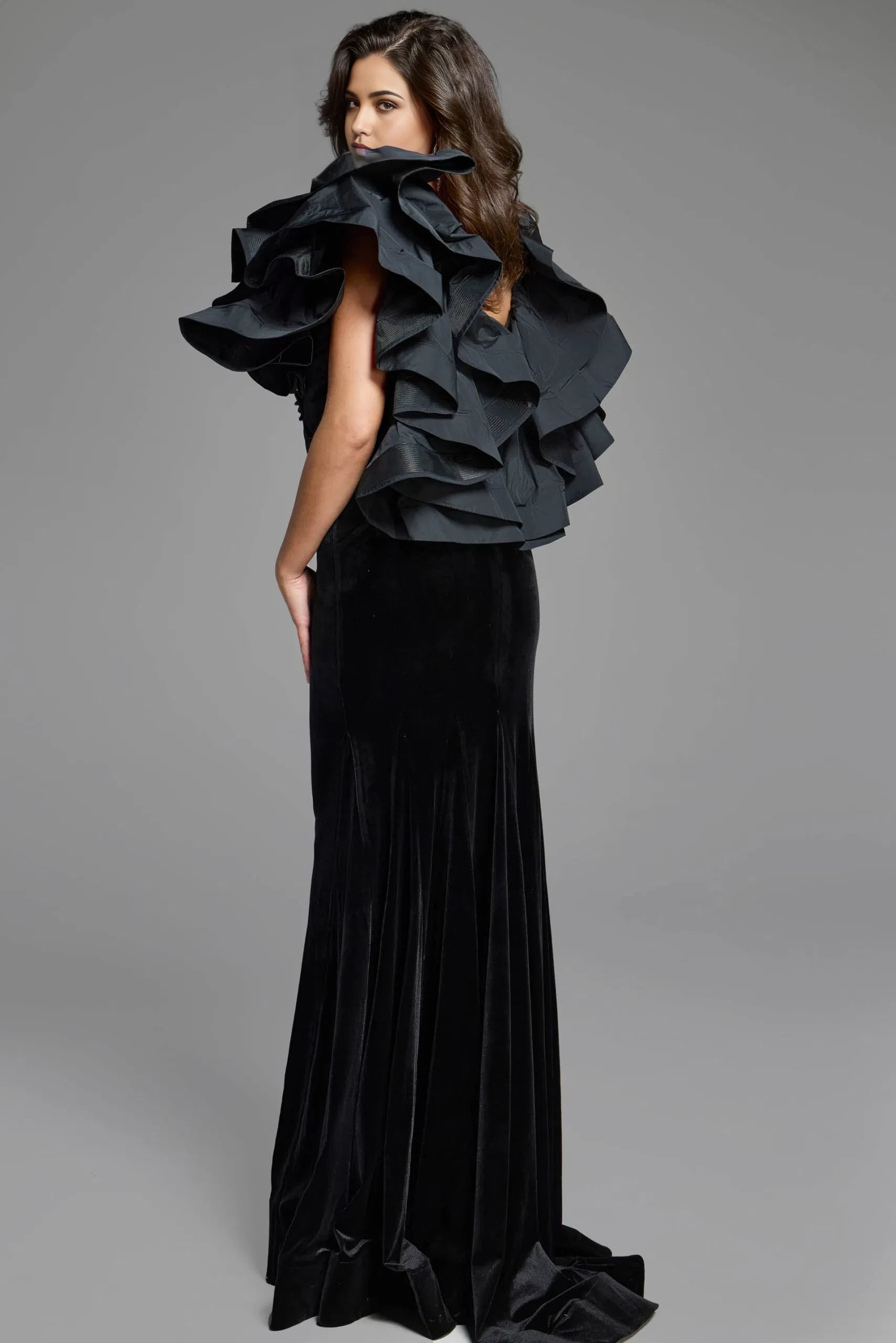 Glamorous Mermaid Deep V-Neck Dramatic Ruffle-Sleeve Long Length Evening Dresses