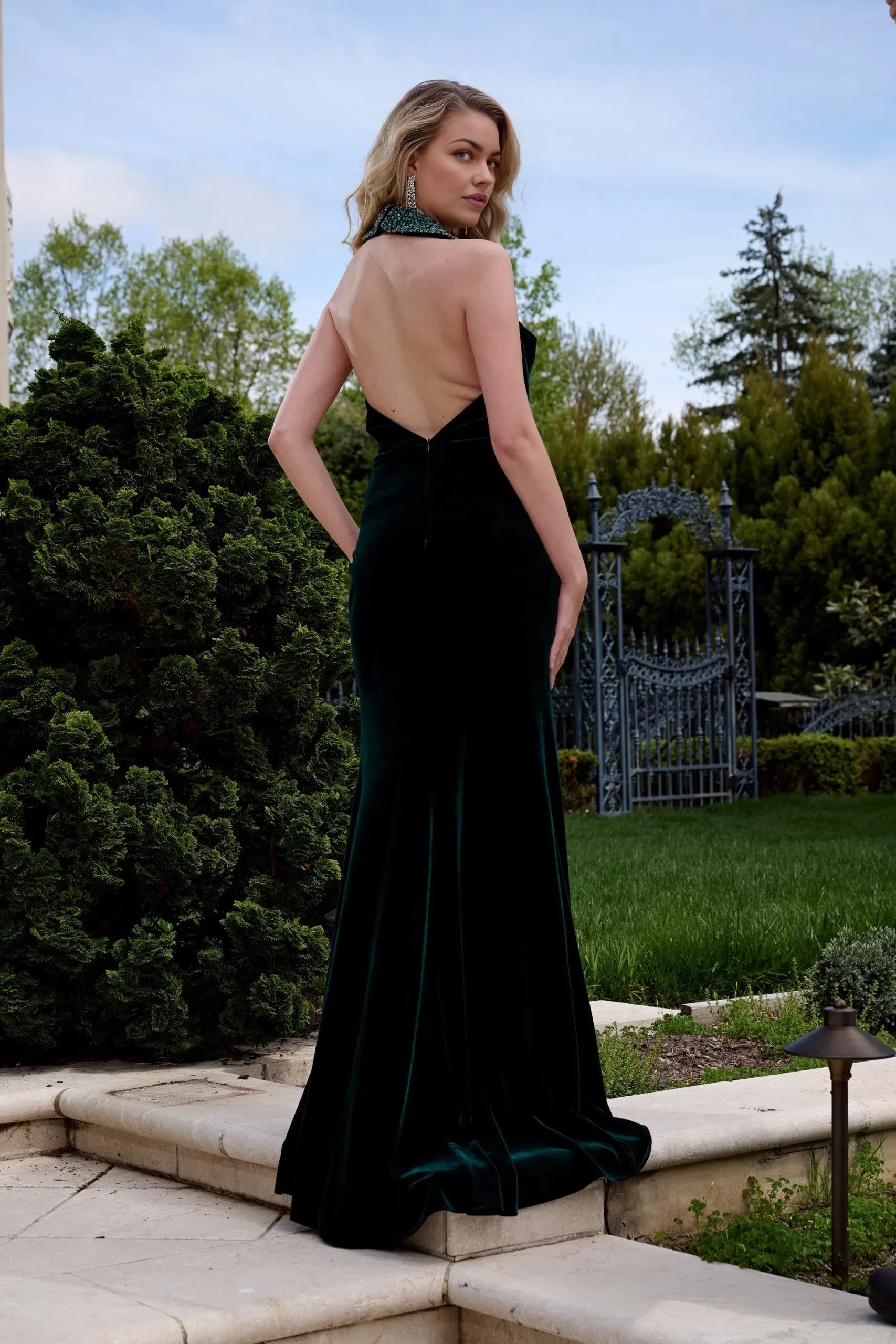 Glamorous Mermaid Halter-Neck Beaded-Trim Velvet High-Slit Long Length Evening Dresses
