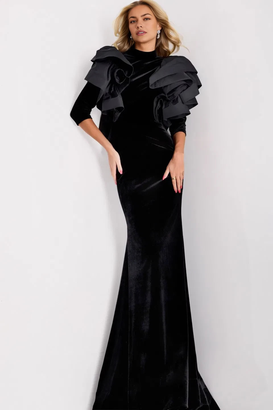 Glamorous Mermaid High-Neck Ruffled-Shoulder Velvet Long Length Evening Dresses