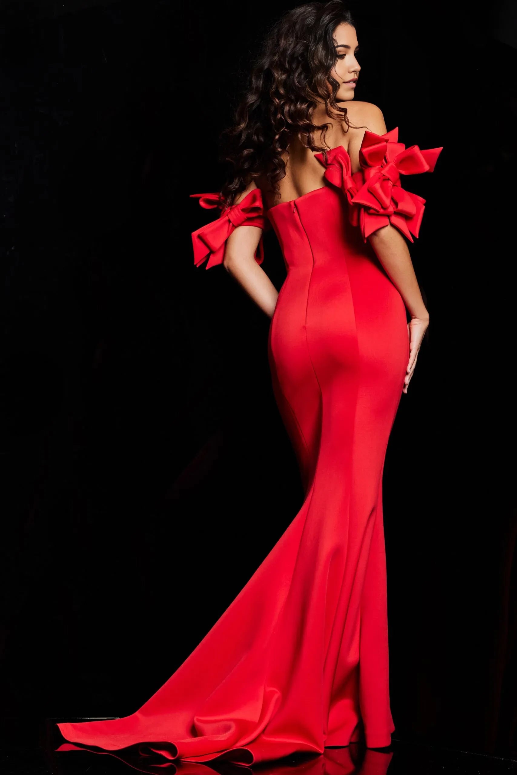 Glamorous Mermaid Off-Shoulder Bow-Accent Sleeveless Long Length Evening Dresses