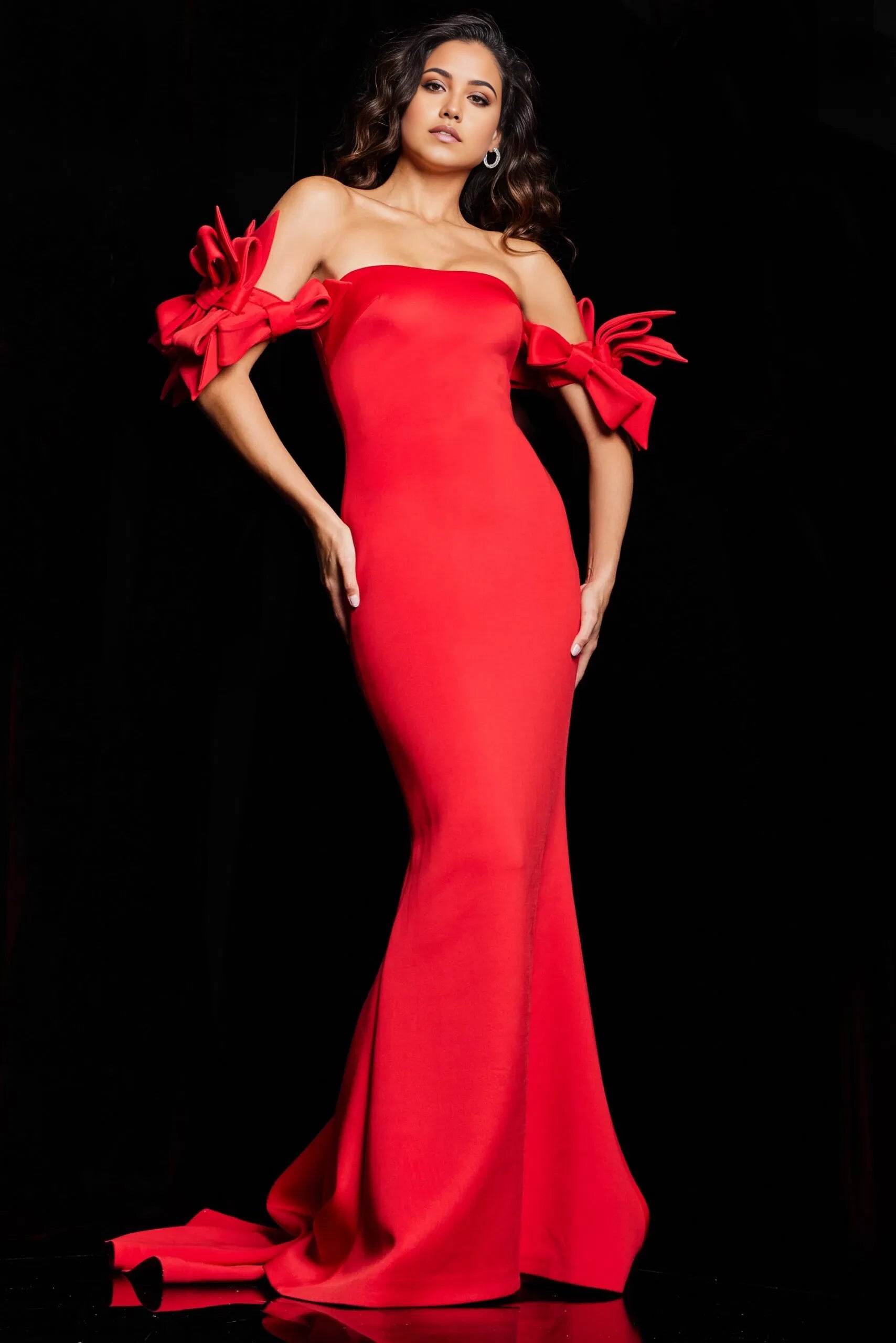 Glamorous Mermaid Off-Shoulder Bow-Accent Sleeveless Long Length Evening Dresses