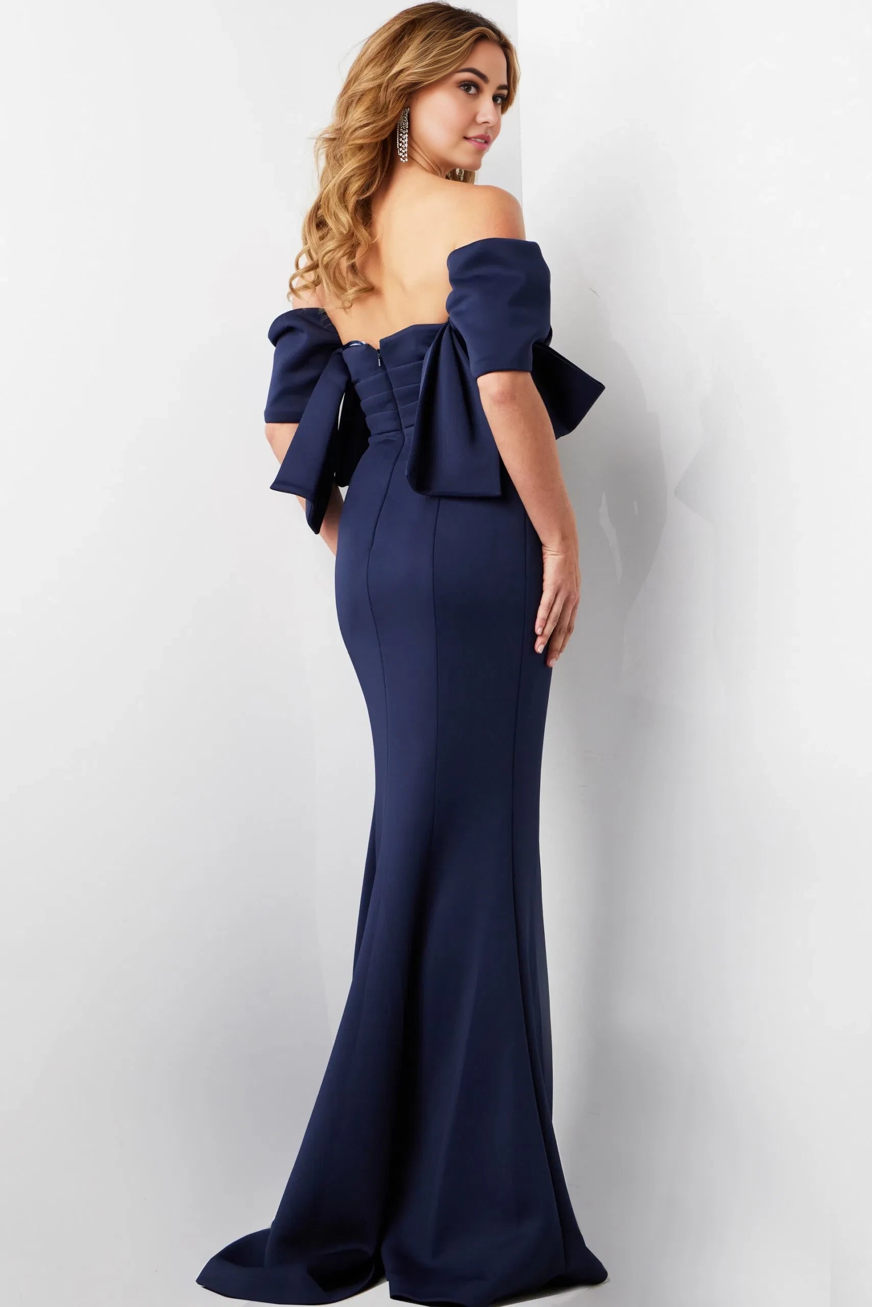 Glamorous Mermaid Off-Shoulder Dramatic-Bow Short-Sleeve Long Length Evening Dresses