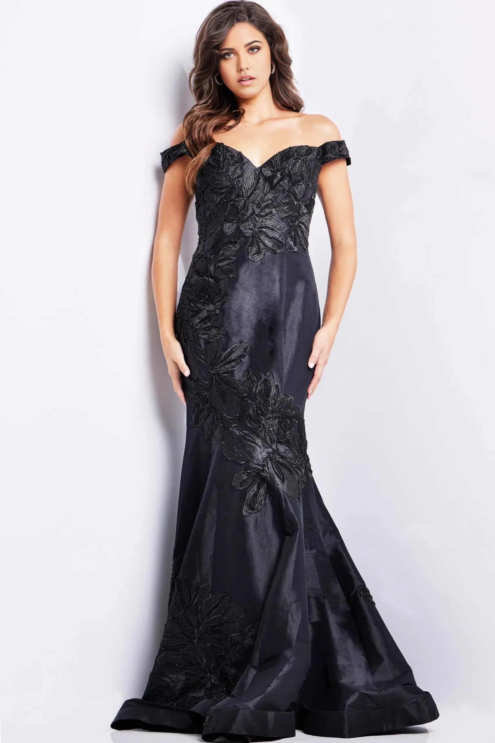 Glamorous Mermaid Off-Shoulder Floral-Embroidered Short-Sleeve Long Length Evening Dresses