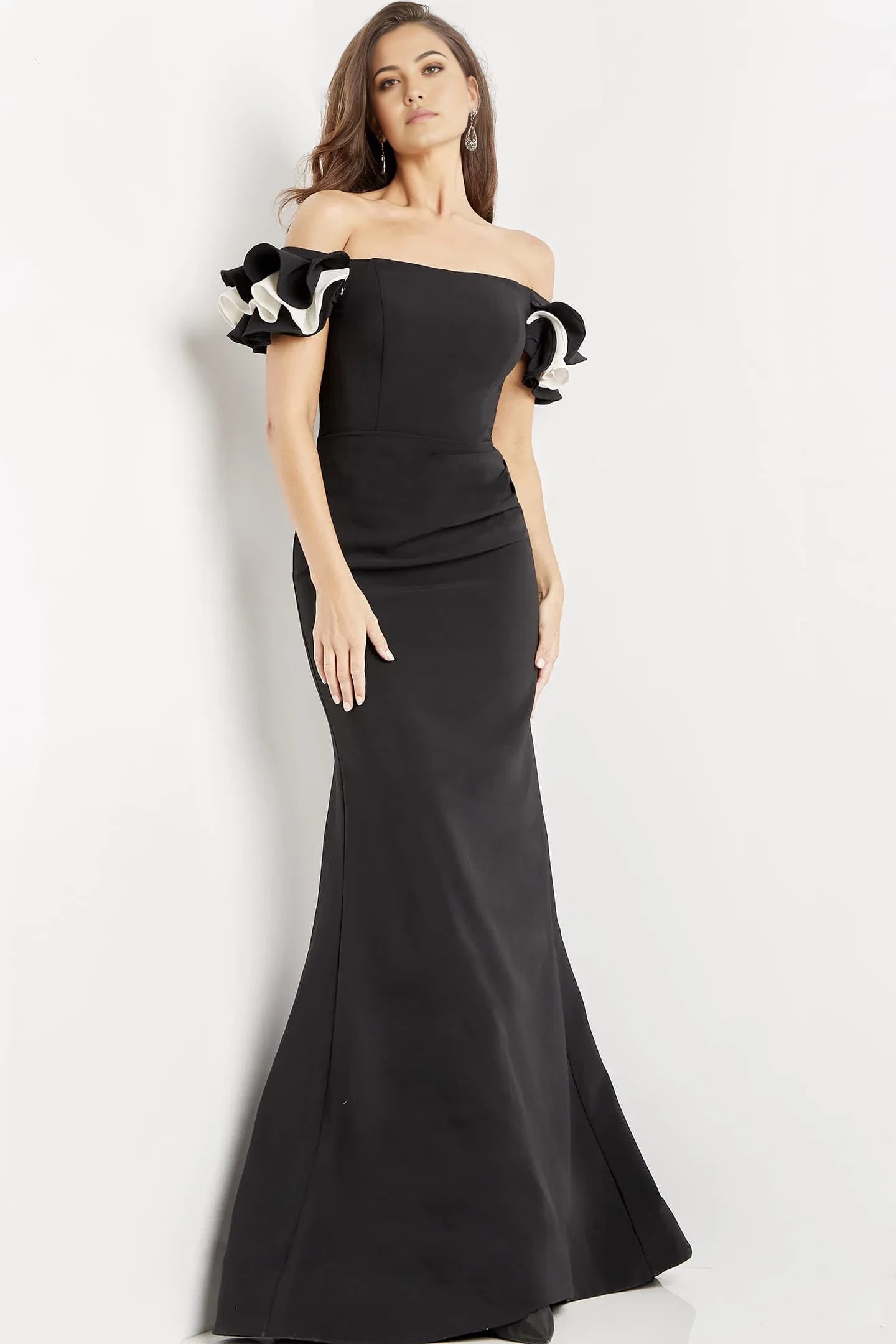 Glamorous Mermaid Off-Shoulder Two-Tone Ruffled Short-Sleeve Back-Slit Long Length Evening Dresses