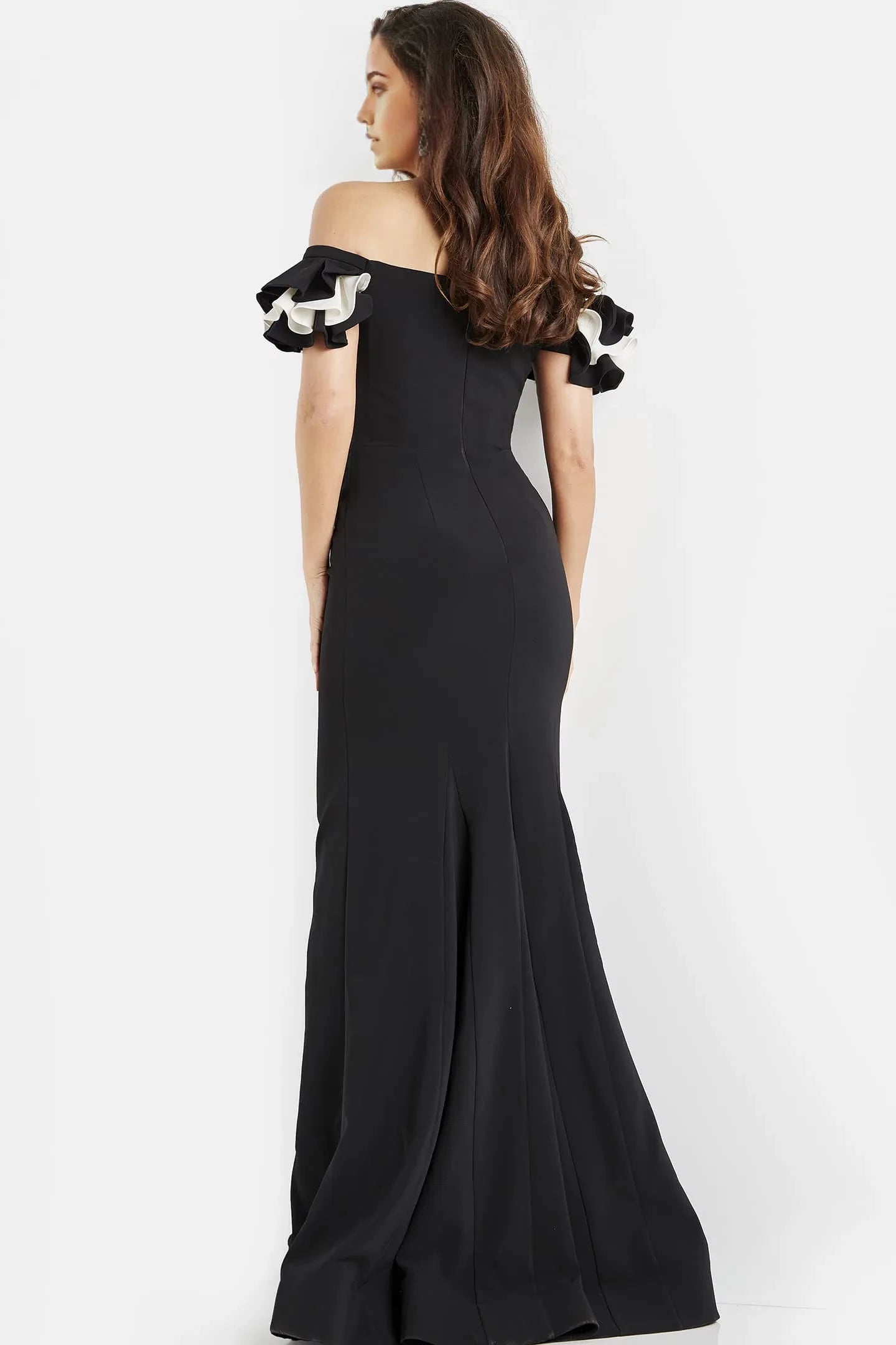 Glamorous Mermaid Off-Shoulder Two-Tone Ruffled Short-Sleeve Back-Slit Long Length Evening Dresses