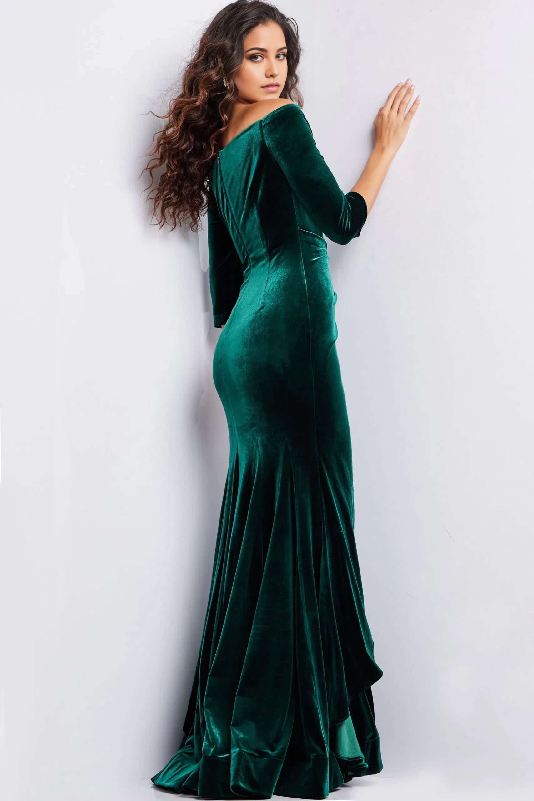 Glamorous Mermaid Off-Shoulder Velvet Ruched-Bodice Long Length Evening Dresses