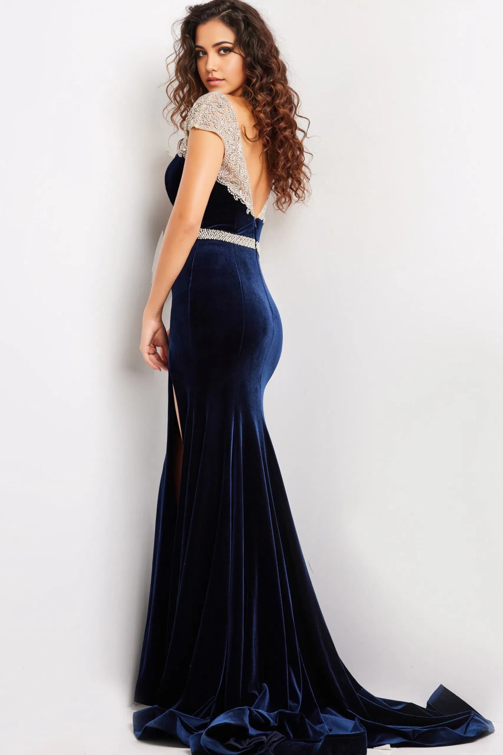 Glamorous Mermaid Plunging-V-Neck Beaded-Shoulder Velvet High-Slit Long Length Evening Dresses
