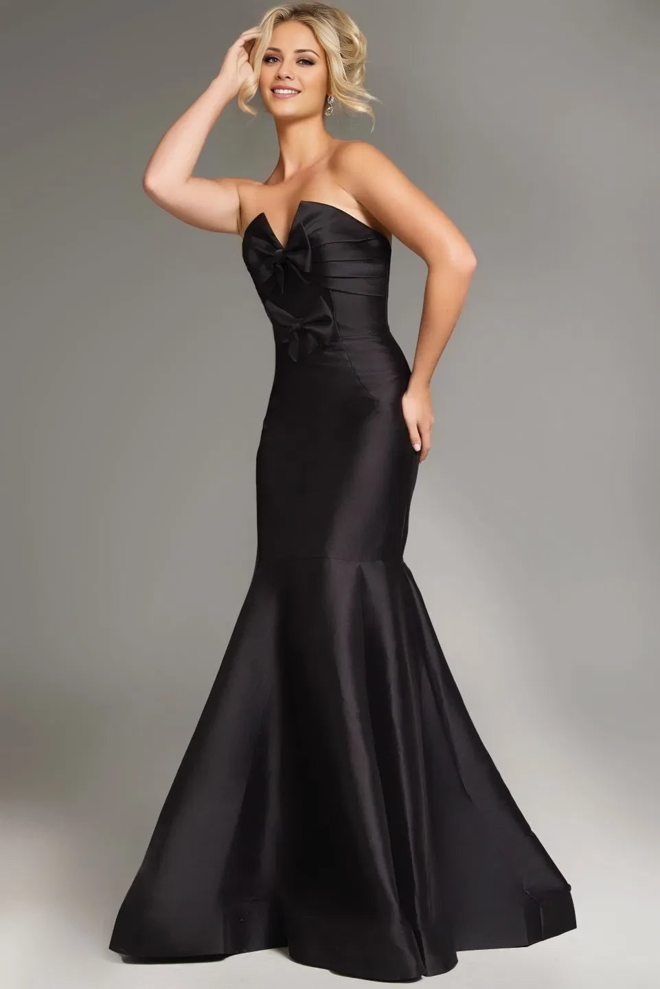 Glamorous Mermaid Strapless Bow-Accent Satin Long Length Evening Dresses