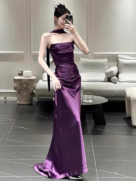 Glamorous Sheath Halter-Neck Satin Ruched Back-Zip Train Length Evening Dresses