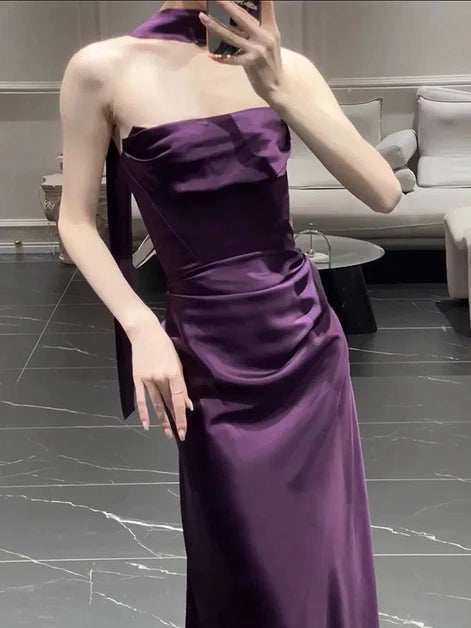 Glamorous Sheath Halter-Neck Satin Ruched Back-Zip Train Length Evening Dresses