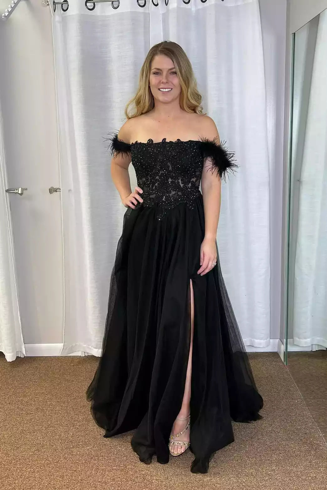 Glamorous A-line Off-the-Shoulder Feather-Trim Lace-Bodice Floor-Length Formal Gown