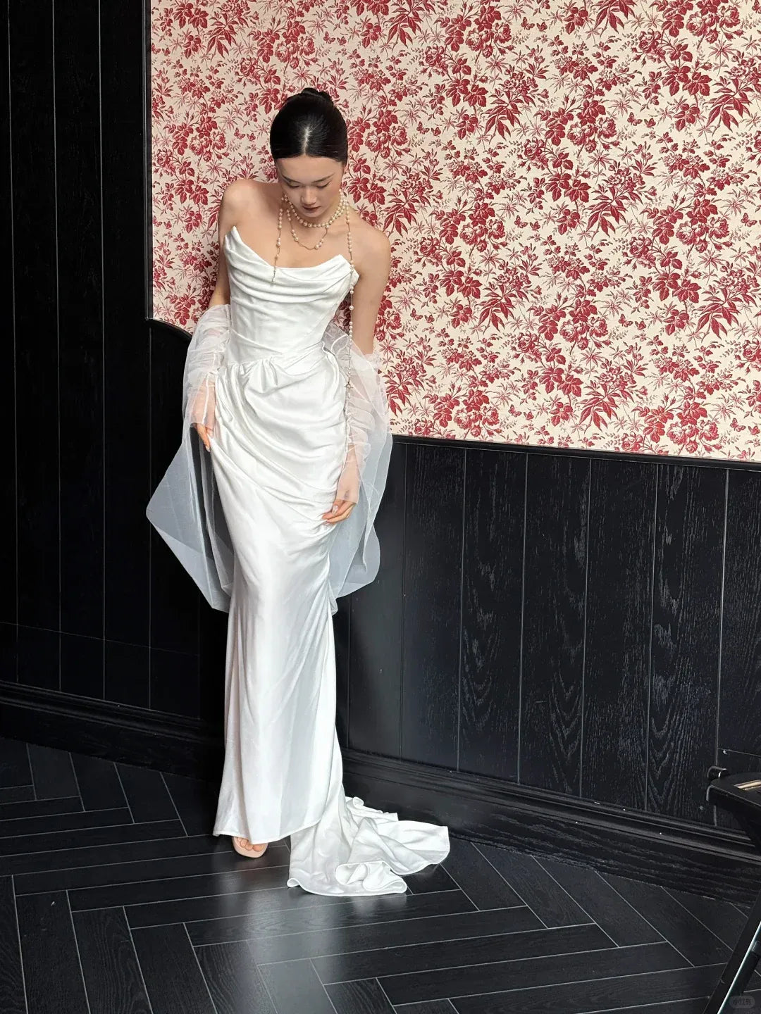 Glamorous Mermaid Cowl Neck Pearl Chain Ivory Satin Gown