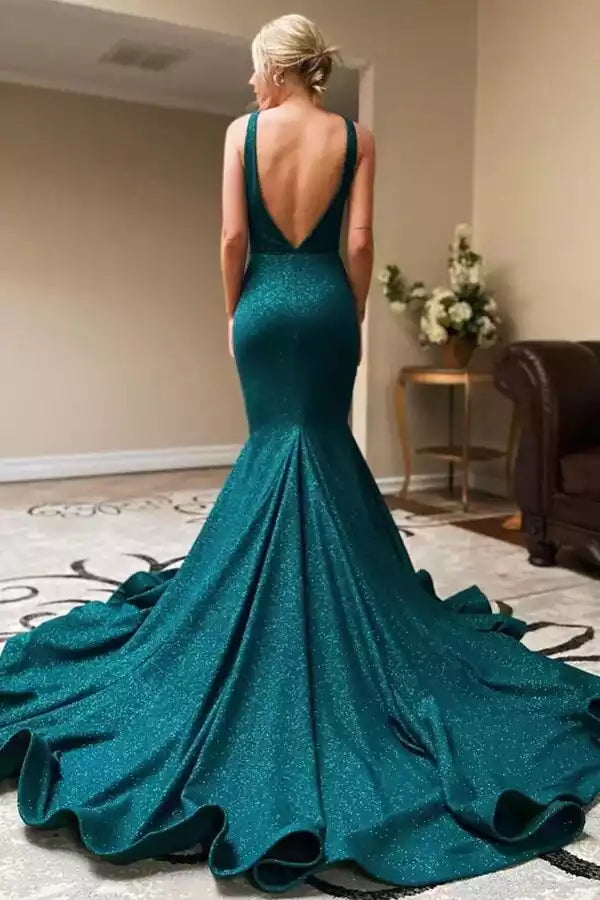 Glimmering Emerald Green Sequin Gown with Deep V-Neck & Mermaid Silhouette