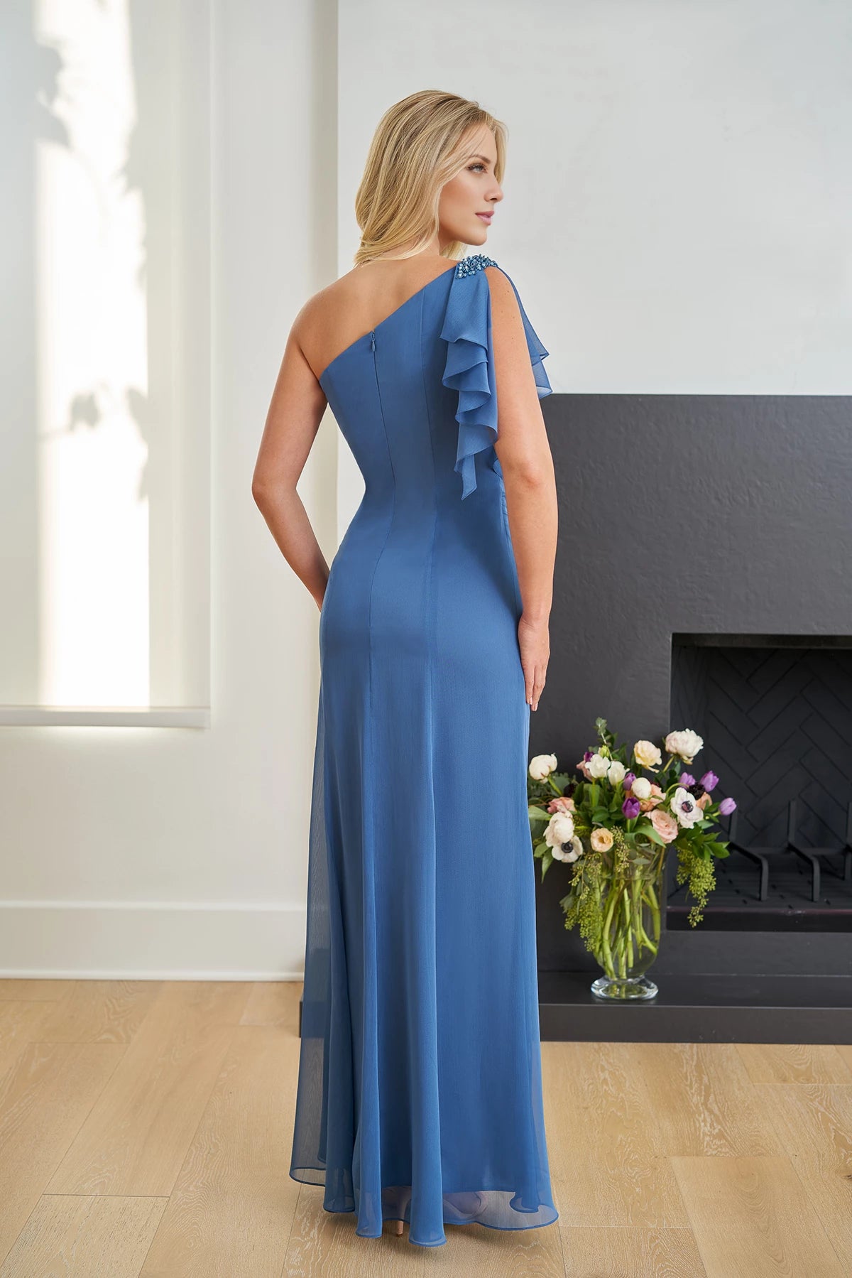 Gorgeous Chiffon Fit and Flare Gown with Trendy One Shoulder Neckline and Asymmetrical Ruched Side Mother of the Bride Dresses