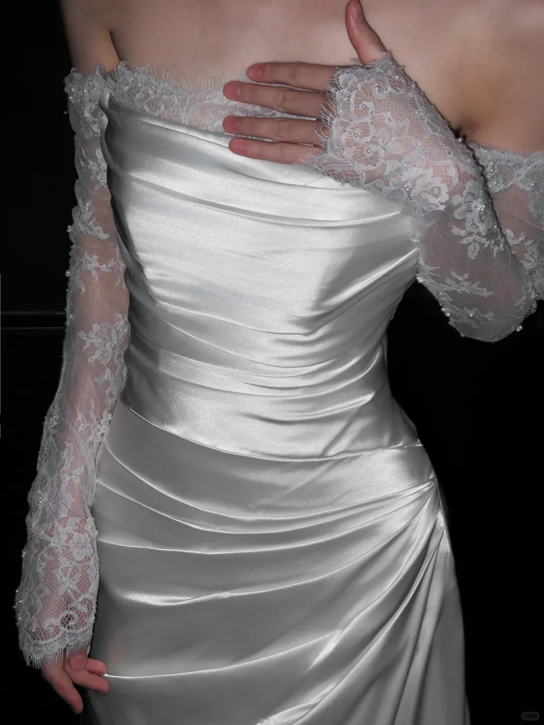Ivory Satin Mermaid Wedding Dress – Off-the-Shoulder Lace Sleeve Bridal Gown