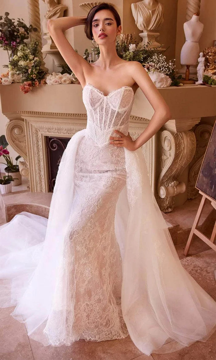 Lace Up Corset Bridal Gown Wedding Dresses  With Attached Train