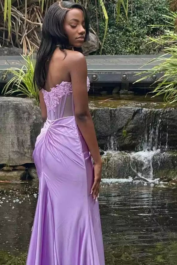 Lilac Satin Lace-Embellished Strapless Mermaid Gown – Romantic & Elegant Evening Party Dress