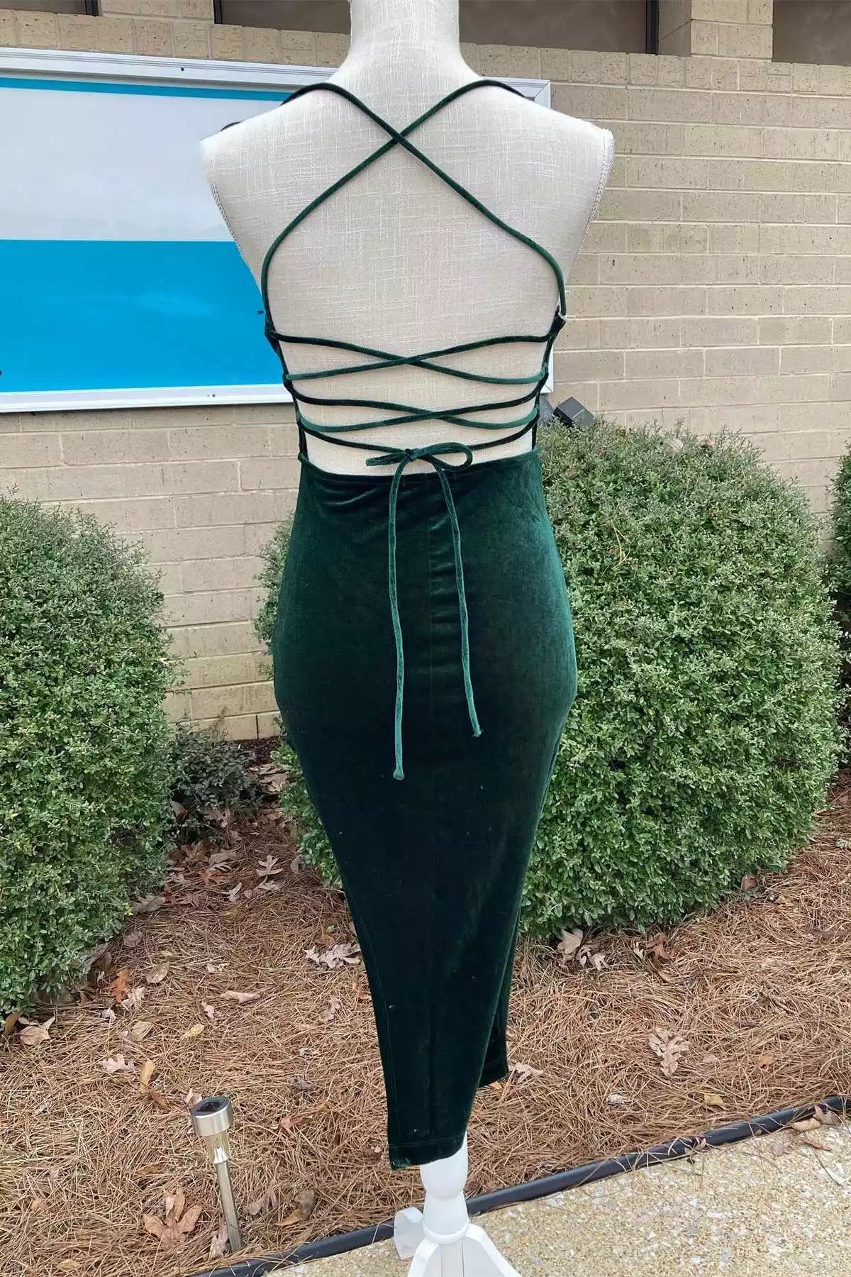 Luxe Emerald Velvet Mermaid Dress with Multi-Strap Crisscross Back