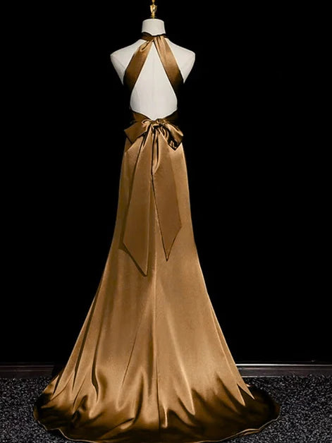 Luxurious A-Line Halter-Neck Satin Bow-Back Train Length Evening Dresses