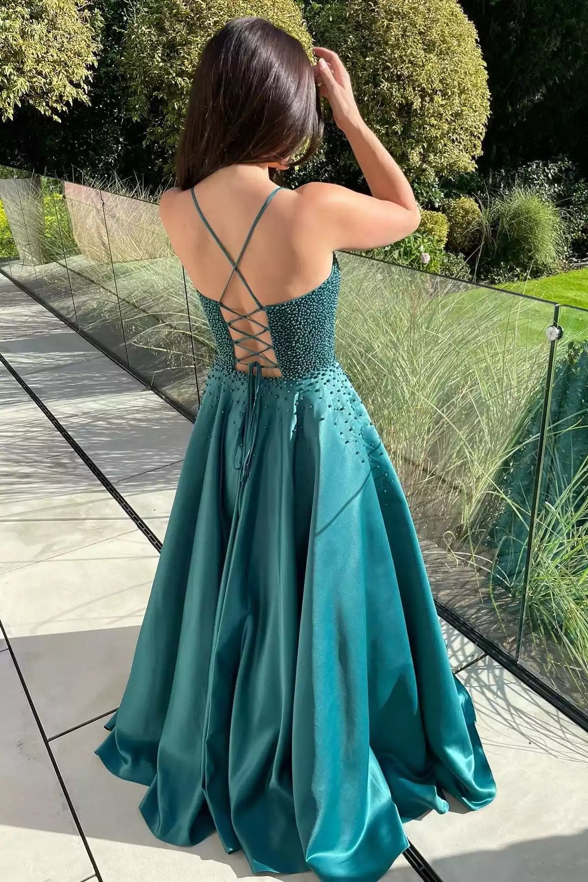 Luxurious A-line Spaghetti-Strap Beaded-Bodice Lace-up-Back Floor-Length Formal Gown