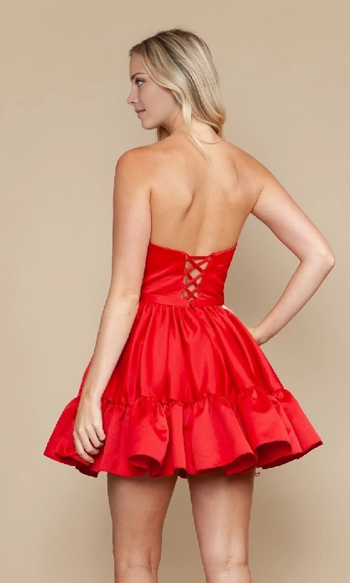 Luxury A-Line Sweetheart Sleeveless Crisscross Back Short-Mini Homecoming Dress