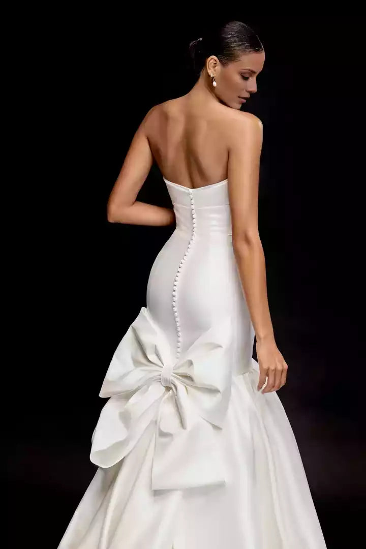 Mikado Trumpet Gown With Stylized Sweetheart Neckline Wedding Dress