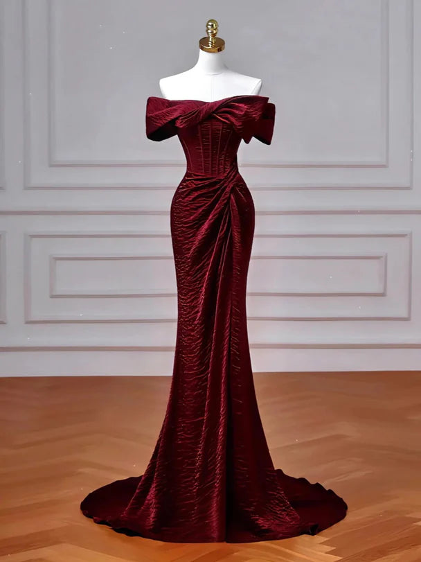 Opulent Mermaid Off-Shoulder Velvet Ruched-Bow Lace-Up Back Train Length Evening Dresses