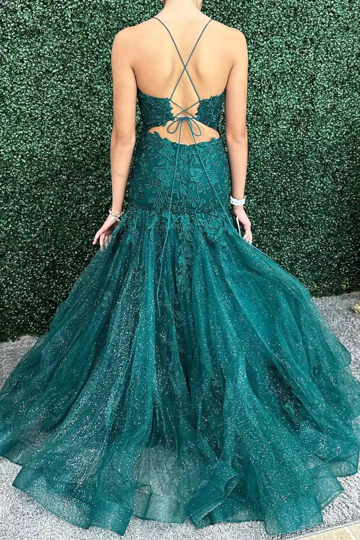 Opulent Mermaid Spaghetti-Strap Lace-Bodice Crisscross-Back Floor-Length Prom Gown