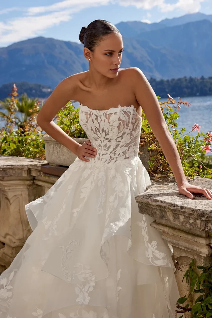 Organza Ball Gown with Voluminous Ruffled Skirt Wedding Dresses