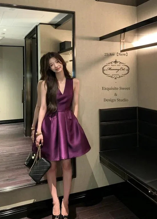 Playful A-Line Sleeveless V-Neck Flared Mini Prom Dresses