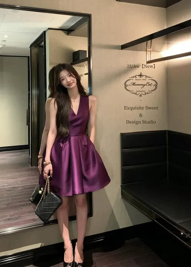 Playful A-Line Sleeveless V-Neck Flared Mini Prom Dresses