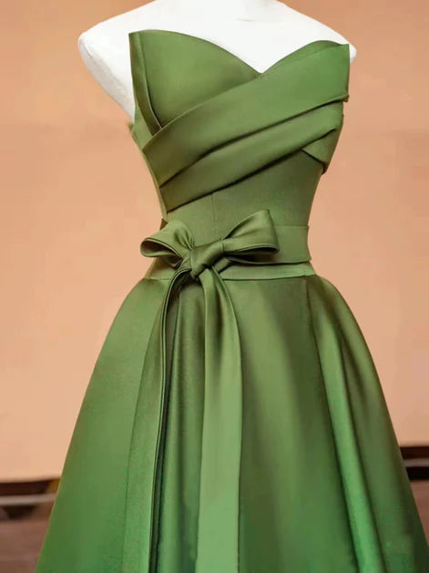 Regal Ballgown Strapless Satin Wrap-Bodice Bow-Accent Back-Zip Floor-Length Evening Dresses