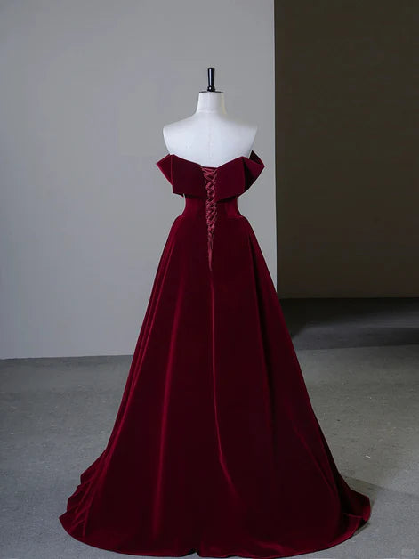 Regal Ballgown Strapless Velvet Ruffled-Bodice Lace-Up Back Train Length Evening Dresses